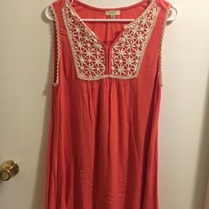 Coral flowy dress with lace embroidery